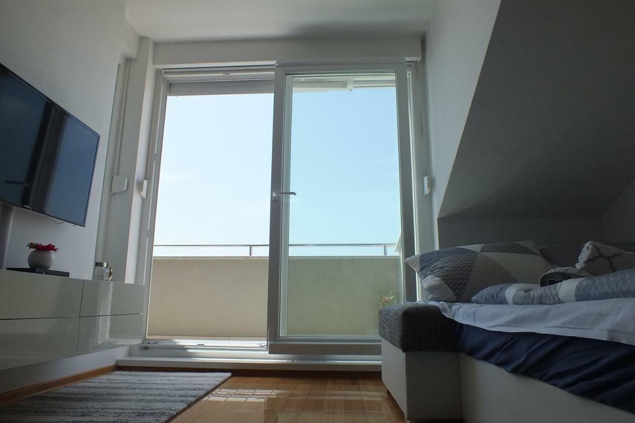 Apartment Silvija Novalja Exterior foto
